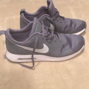 Nike men’s sneaker